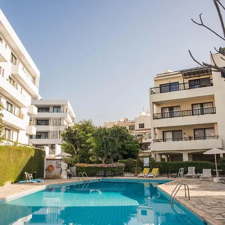 One Bedroom In In Good Location *